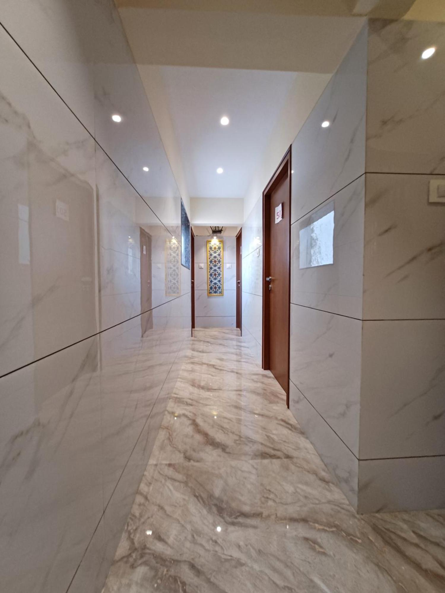 Hotel Ratna Mahal Мумбаи Экстерьер фото