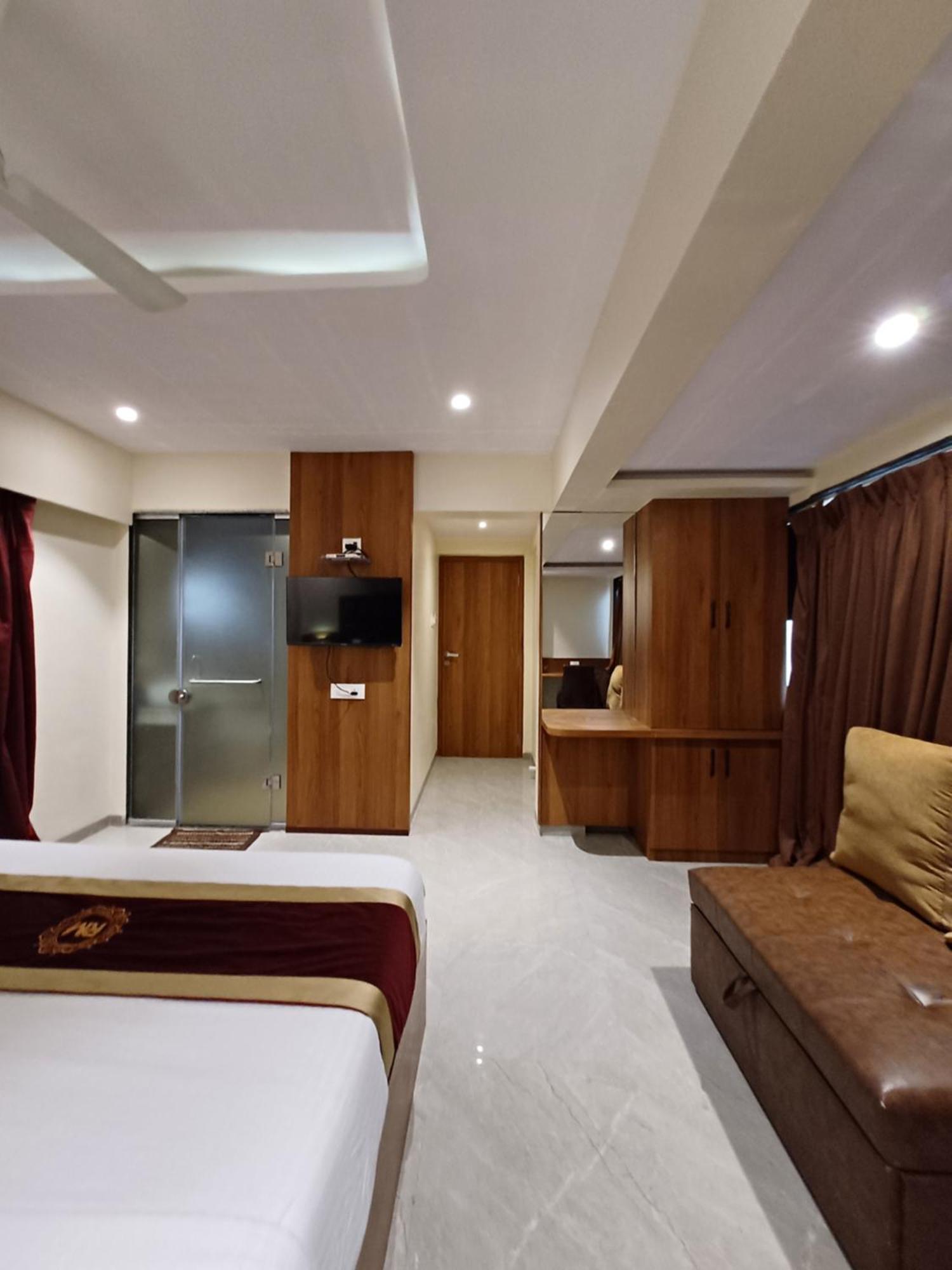 Hotel Ratna Mahal Мумбаи Экстерьер фото