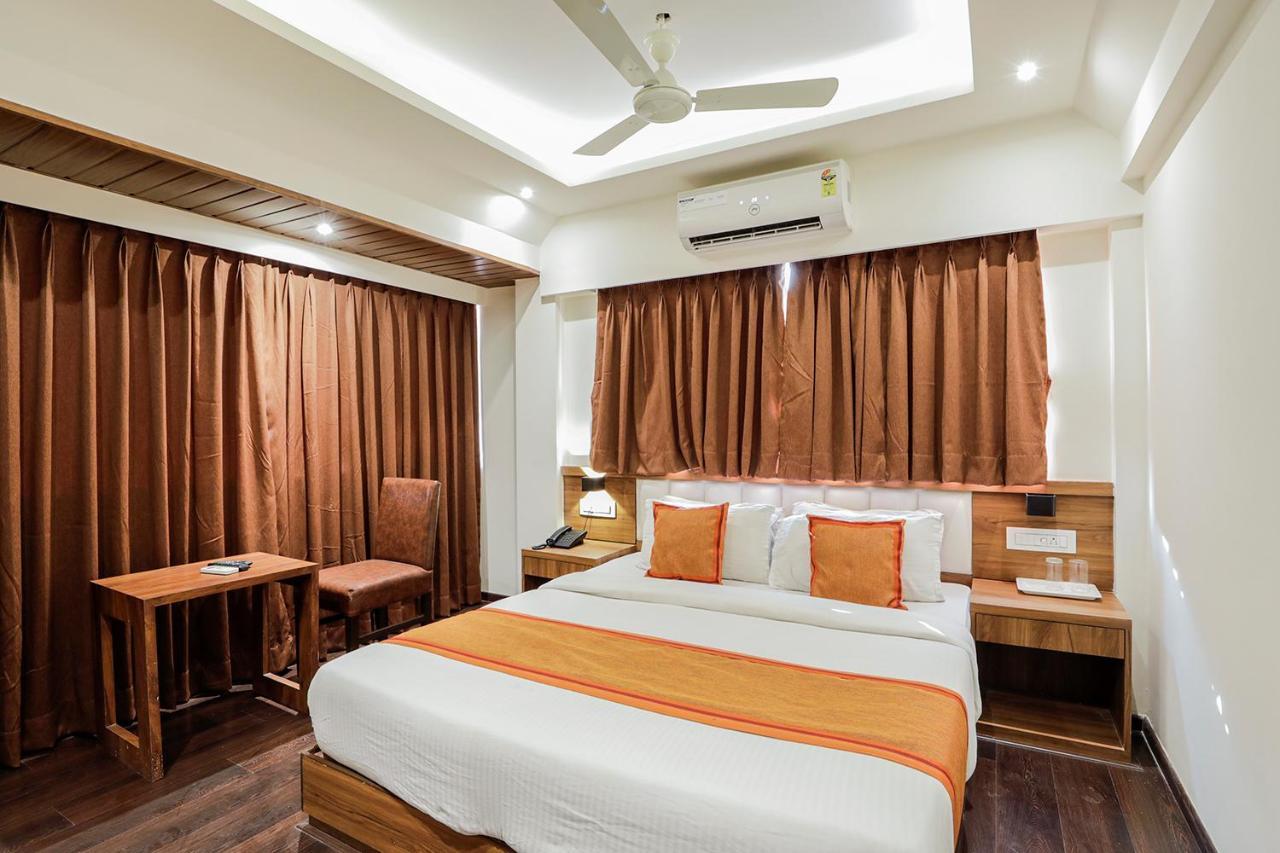 Hotel Ratna Mahal Мумбаи Экстерьер фото