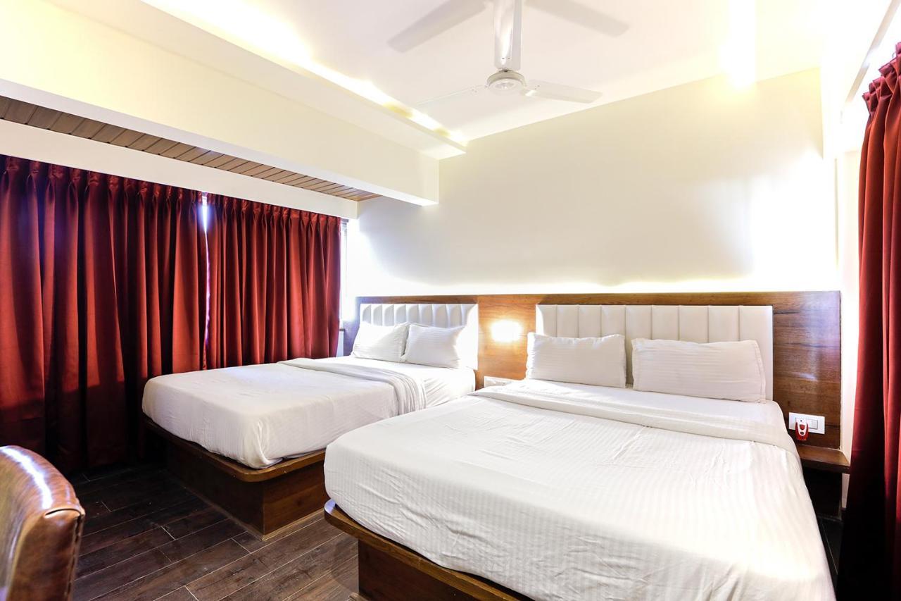 Hotel Ratna Mahal Мумбаи Экстерьер фото