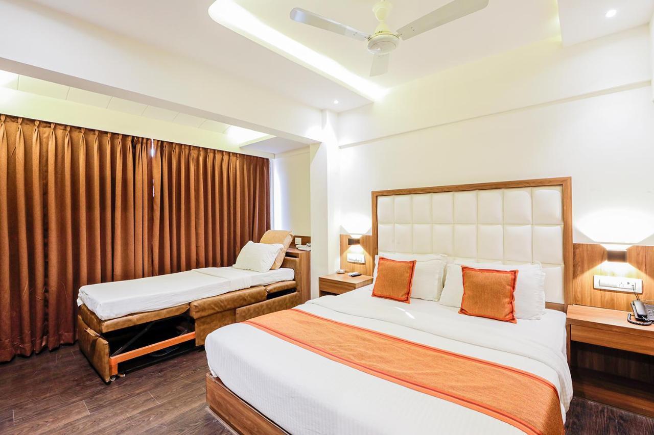 Hotel Ratna Mahal Мумбаи Экстерьер фото